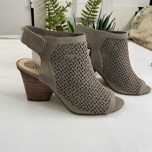 Vince Camuto Tan Peep-Toe Heels - Picture 1 of 7